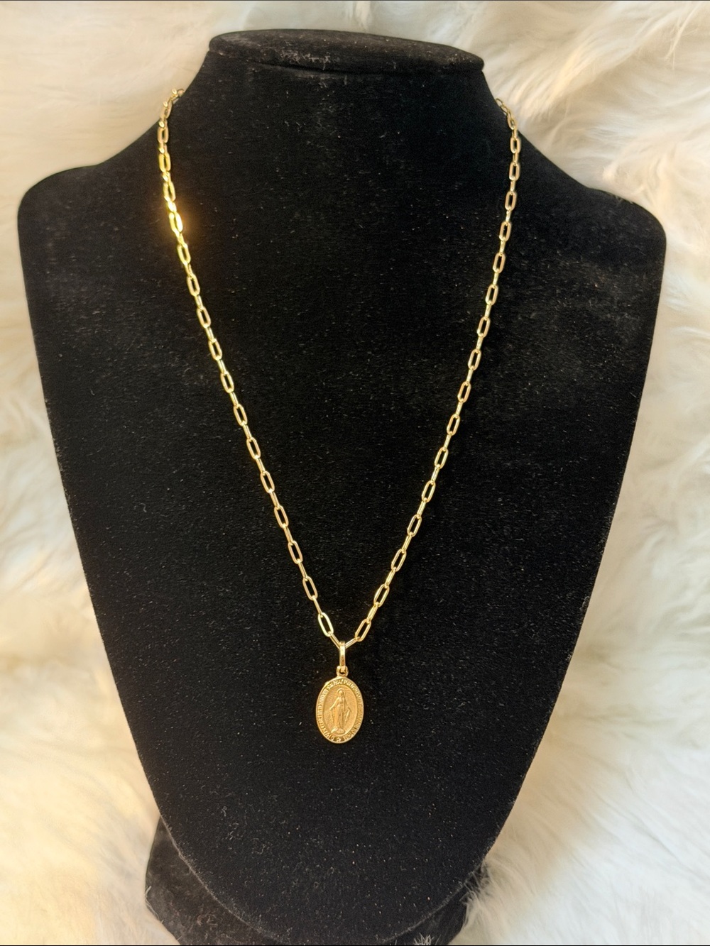 18K Yellow Gold Oval Medallion Link Necklace - Women Jewelry
